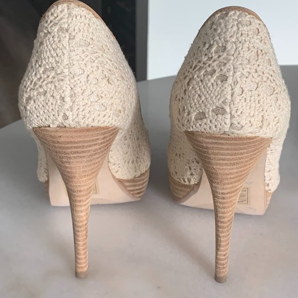 Aldo Lace Heels - Picture 6 of 7